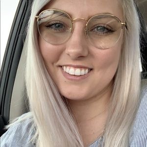 Meet your Posher, Kristina